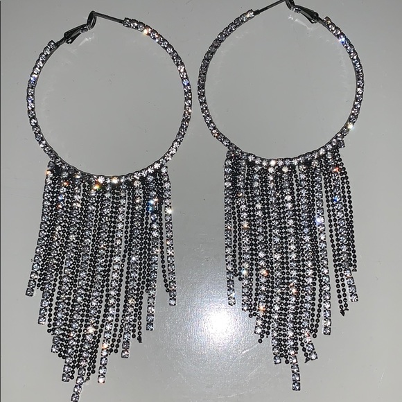 Earrings - Picture 1 of 2